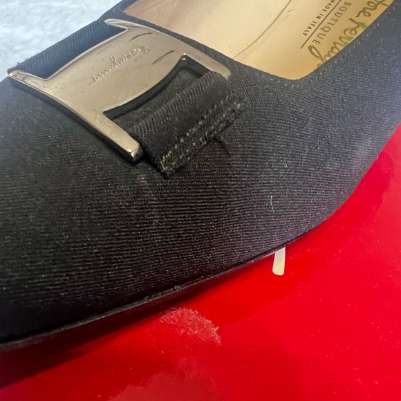 Ferragamo Black Pumps w Silver Buckles Size 6.5 - Picture 9 of 15